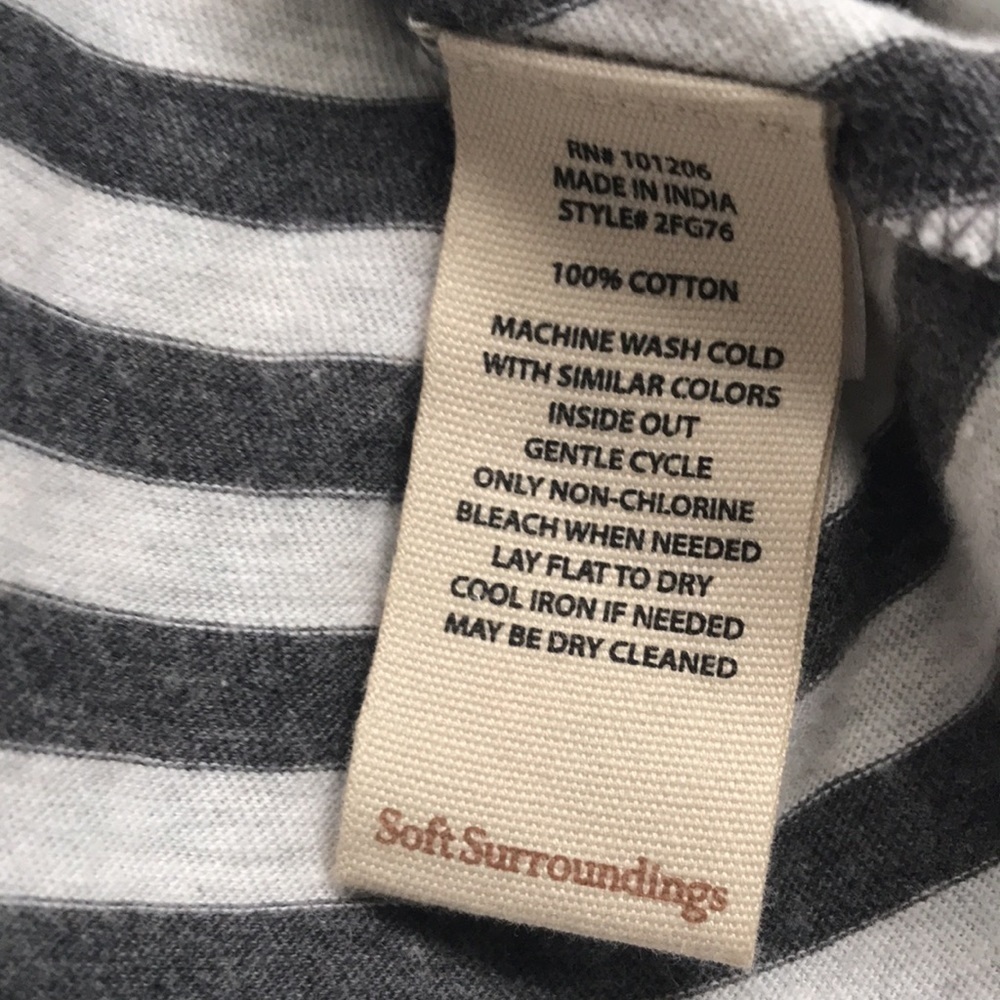 Soft Surroundings Tops Lilo Tunic Charcoal Grey Stripe shirt size Medium - Picture 13 of 13